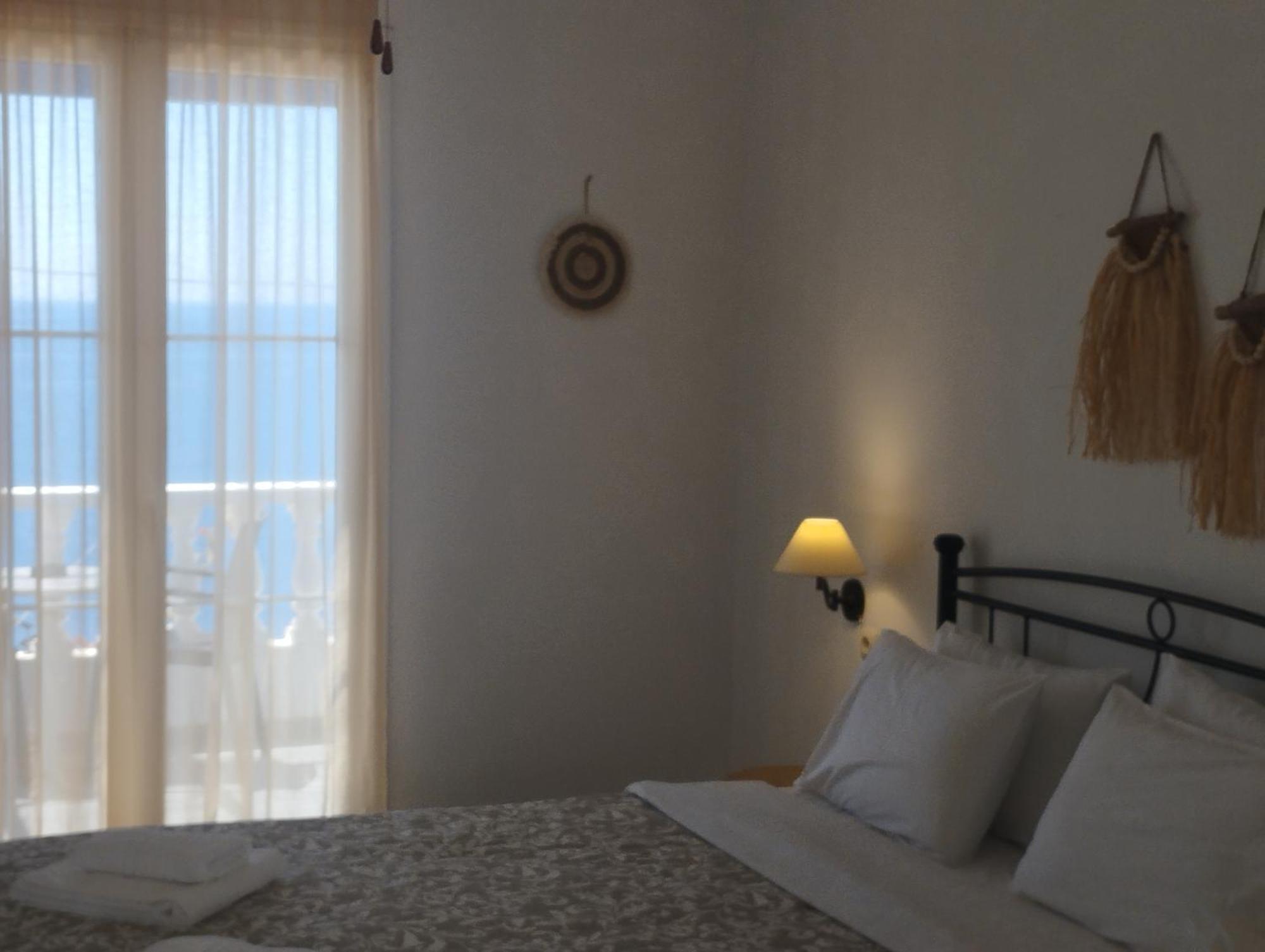 Marisini Sea View Batsi Exterior foto